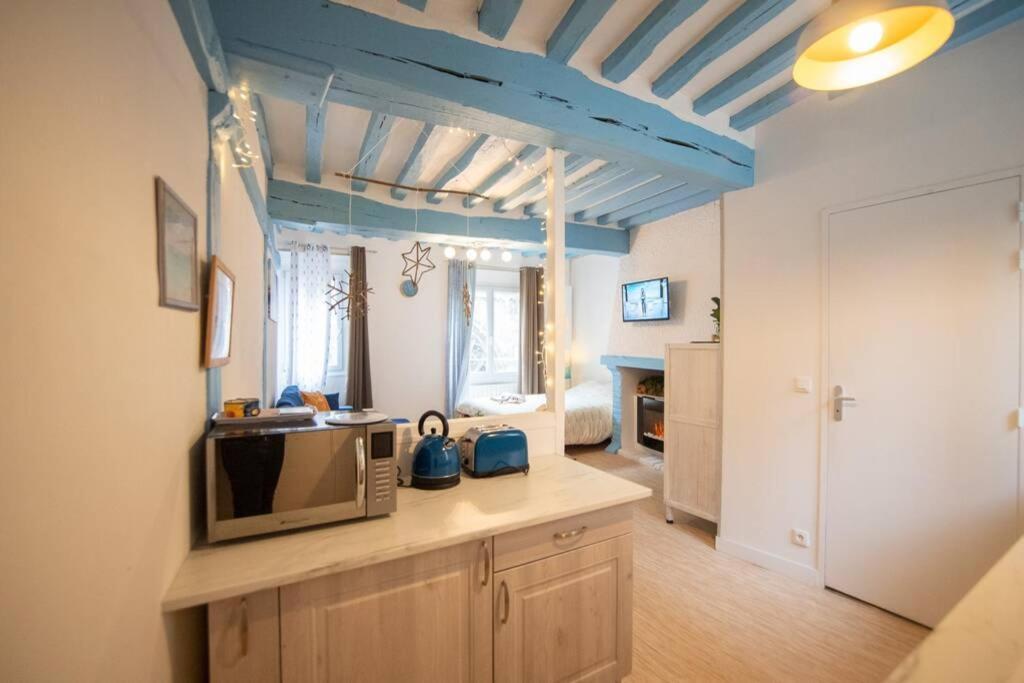 Blue Appartment With A Fireplace Dieppe Exteriör bild
